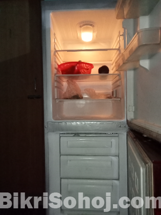 MYONE FRIDGE SALE(13CFT)